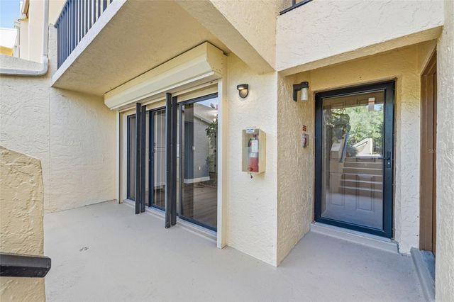 7520 SUNSHINE SKYWAY LANE S T22, St Petersburg, FL 33711