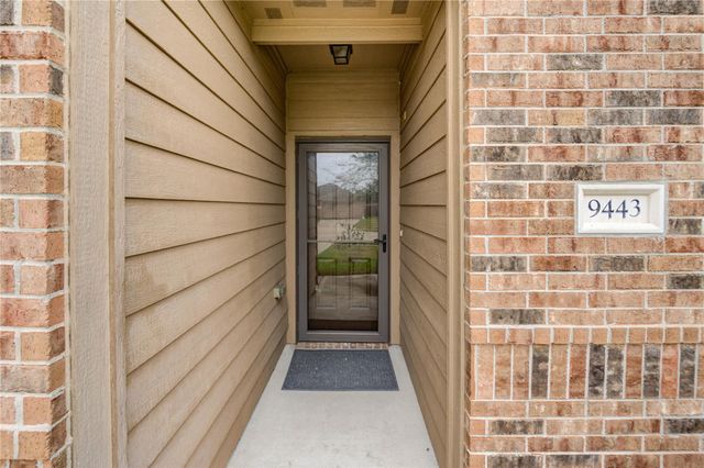 9443 Sky Blue Drive, Rosharon, TX 77583