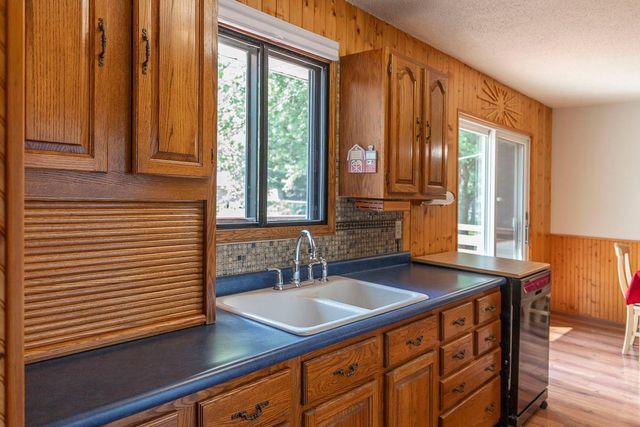 6071 45th Street N, Oakdale, MN 55128