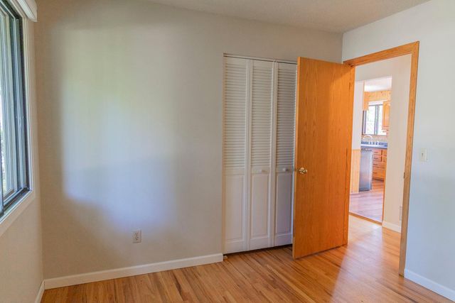 6071 45th Street N, Oakdale, MN 55128