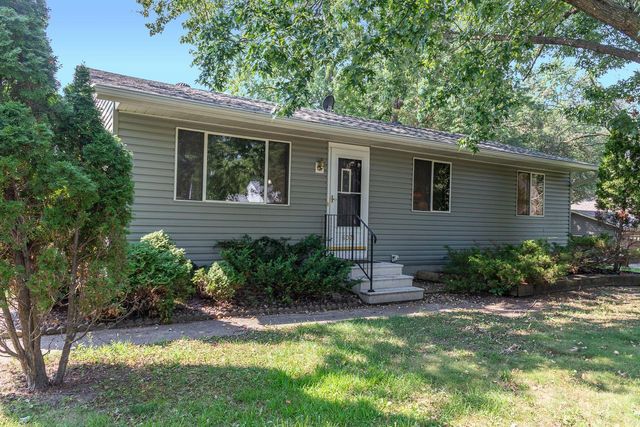 6071 45th Street N, Oakdale, MN 55128