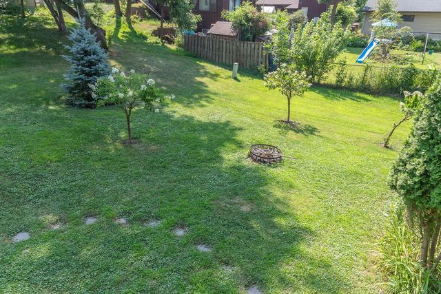 6071 45th Street N, Oakdale, MN 55128