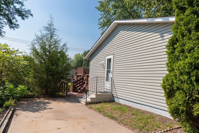 6071 45th Street N, Oakdale, MN 55128