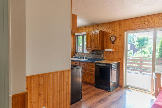 6071 45th Street N, Oakdale, MN 55128