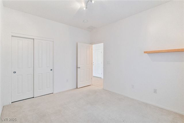 7922 Crested Starling Court, North Las Vegas, NV 89084