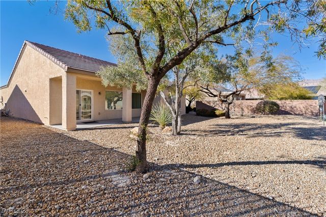 7922 Crested Starling Court, North Las Vegas, NV 89084