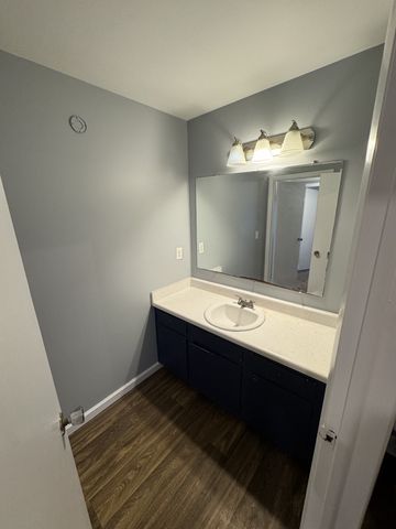 320 Welch Rd Apt F1, Nashville, TN 37211