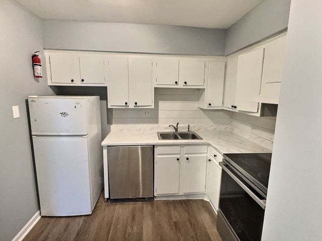 320 Welch Rd Apt F1, Nashville, TN 37211