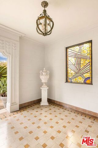 191 S Hudson Avenue, Los Angeles, CA 90004