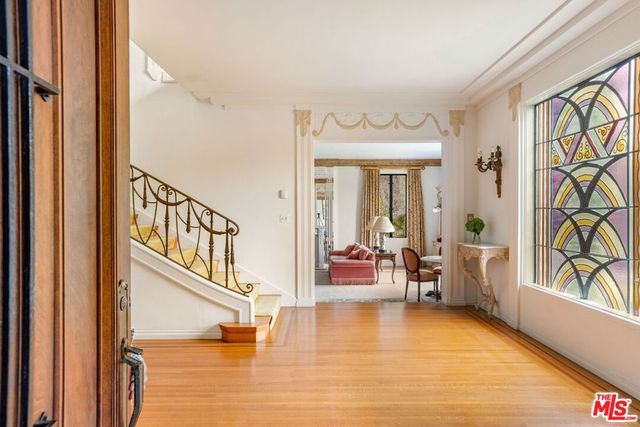 191 S Hudson Avenue, Los Angeles, CA 90004