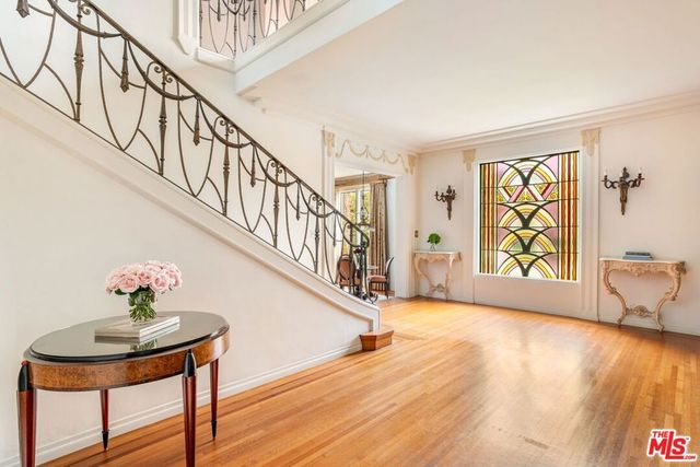 191 S Hudson Avenue, Los Angeles, CA 90004