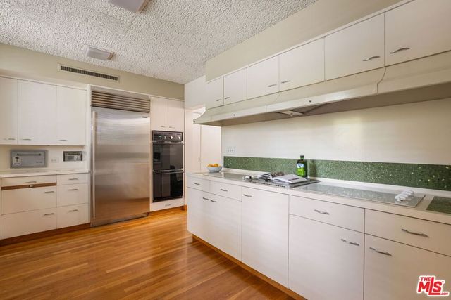 191 S Hudson Avenue, Los Angeles, CA 90004