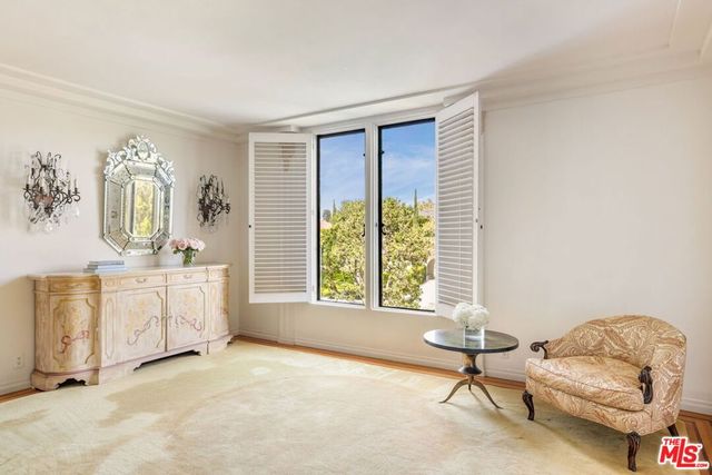 191 S Hudson Avenue, Los Angeles, CA 90004