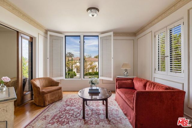 191 S Hudson Avenue, Los Angeles, CA 90004