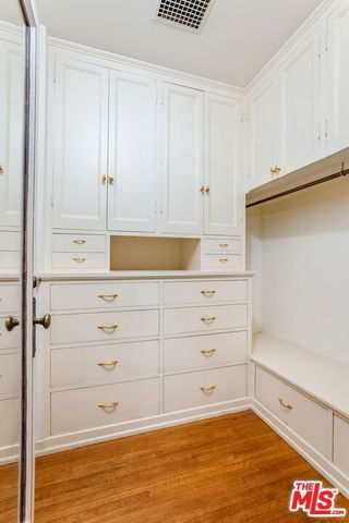 191 S Hudson Avenue, Los Angeles, CA 90004