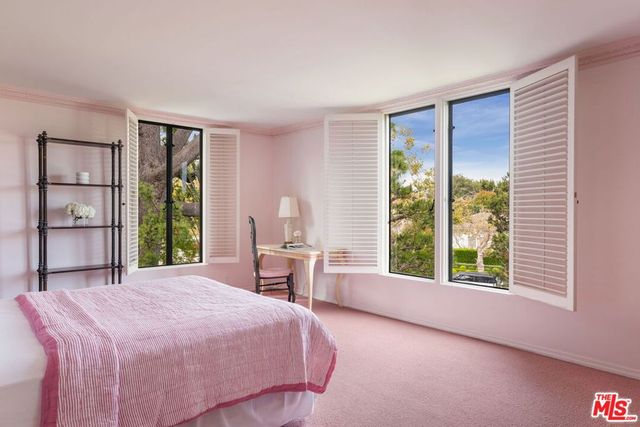 191 S Hudson Avenue, Los Angeles, CA 90004