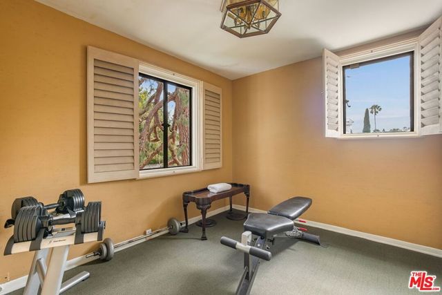 191 S Hudson Avenue, Los Angeles, CA 90004