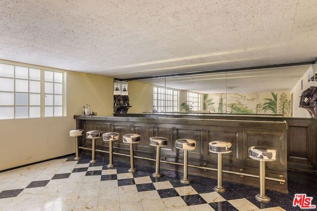 191 S Hudson Avenue, Los Angeles, CA 90004