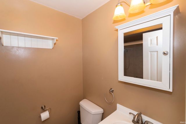 5624 Danbury Drive, South Bend, IN 46614