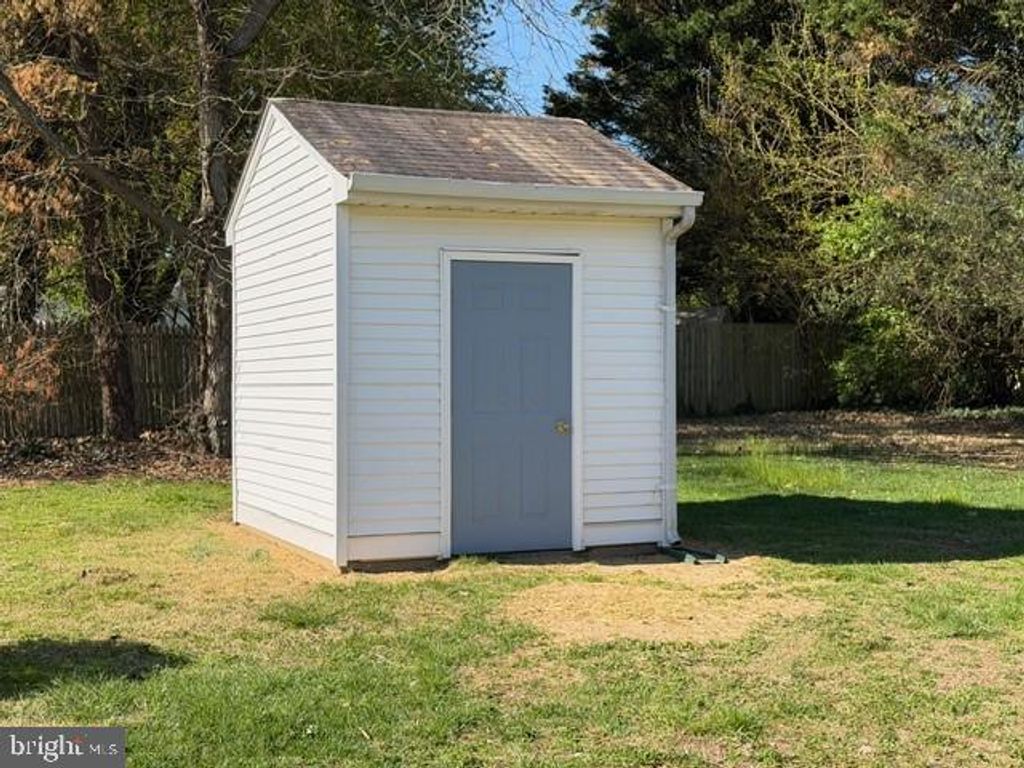 Image 6 of property listing at 29425 CORBIN PKWY, Easton, MD 21601