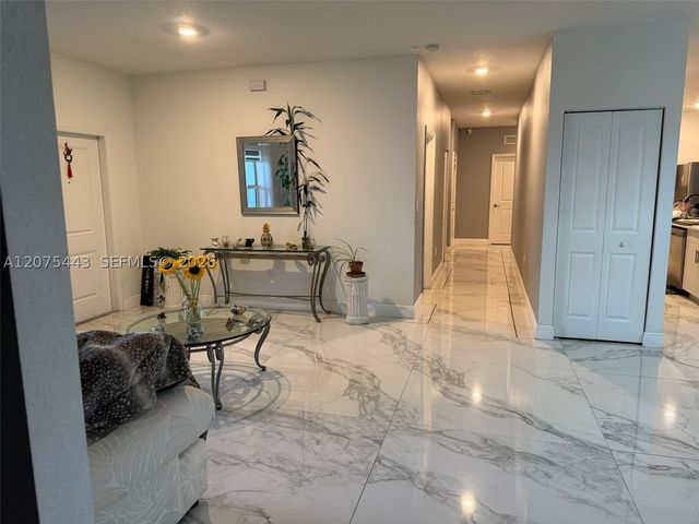 21230 SW 127th Pl, Miami, FL 33177