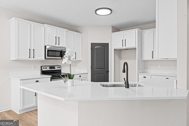 117 Martins Pond Road, Newnan, GA 30263