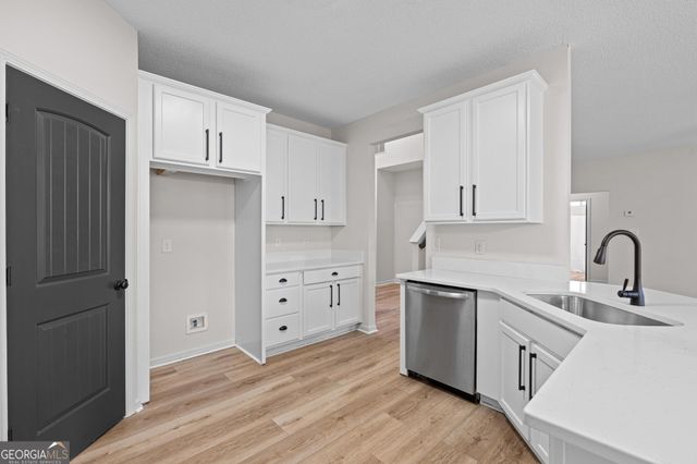 117 Martins Pond Road, Newnan, GA 30263