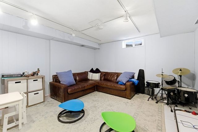 16 High Rock, Newton, MA 02467