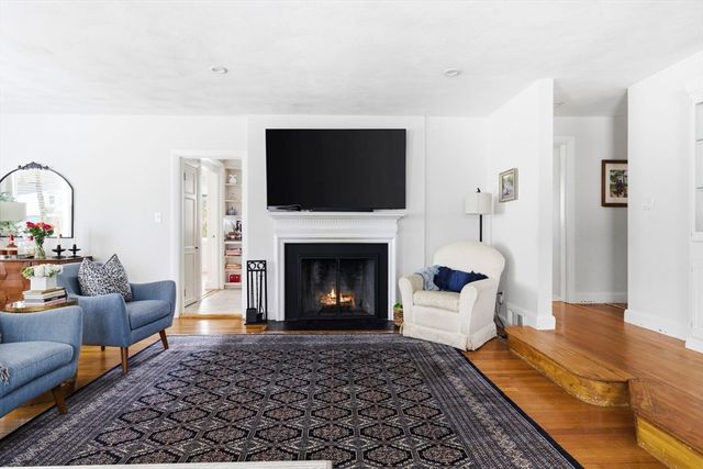 16 High Rock, Newton, MA 02467