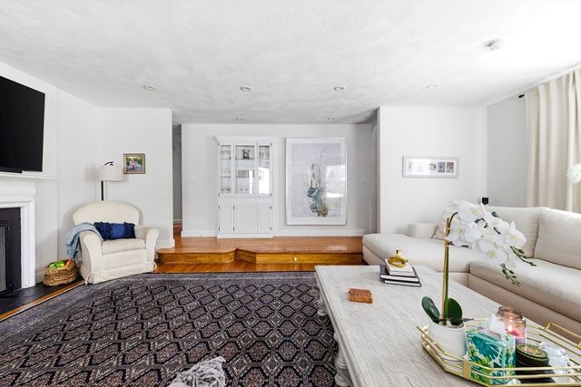 16 High Rock, Newton, MA 02467