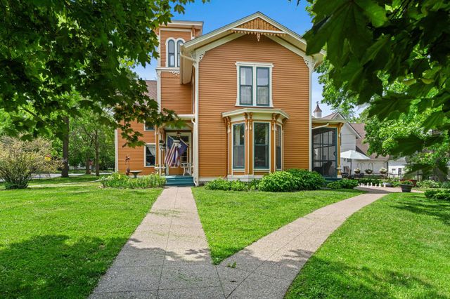 718 Vermillion Street, Hastings, MN 55033