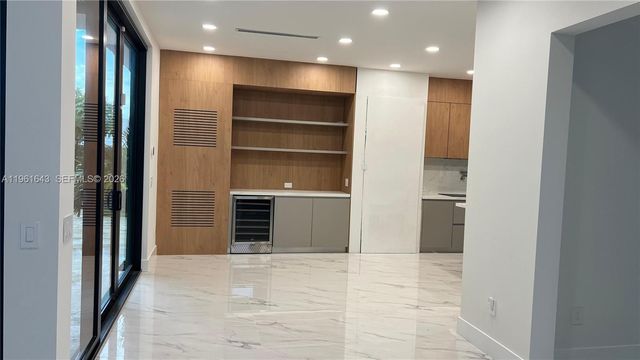 1700 NE 18th St 0, Fort Lauderdale, FL 33305