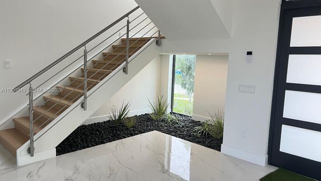 1700 NE 18th St 0, Fort Lauderdale, FL 33305