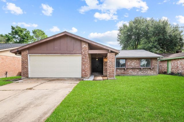13910 New Village Lane, Sugar Land, TX 77498