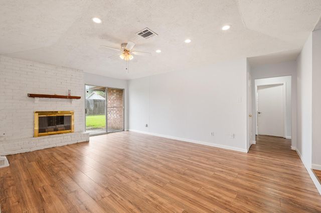 13910 New Village Lane, Sugar Land, TX 77498