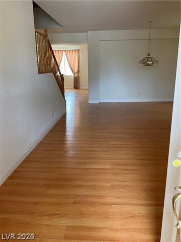 7949 Mosaic Harbor Avenue, Las Vegas, NV 89117