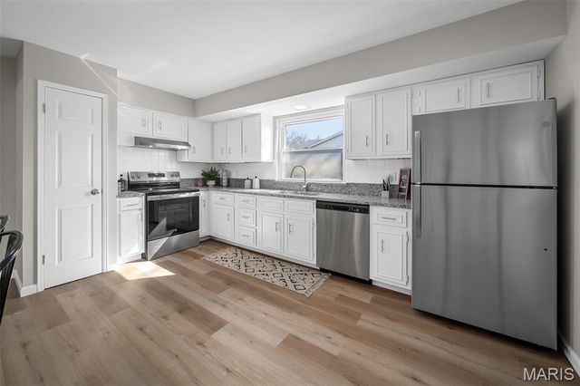 3906 Argonne Forest Drive, Florissant, MO 63034