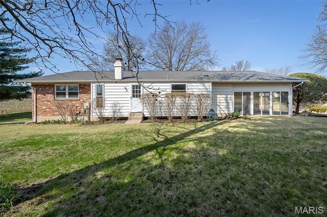 3906 Argonne Forest Drive, Florissant, MO 63034