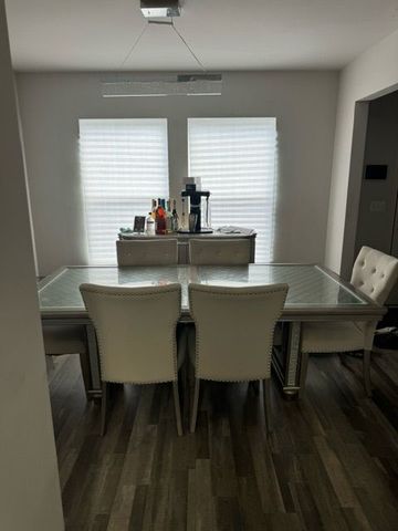 16913 ABERDEEN Drive, Romulus, MI 48174