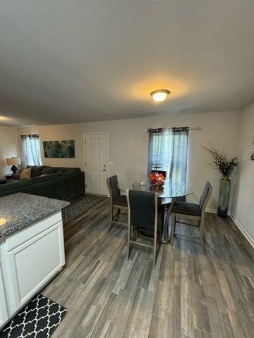 16913 ABERDEEN Drive, Romulus, MI 48174