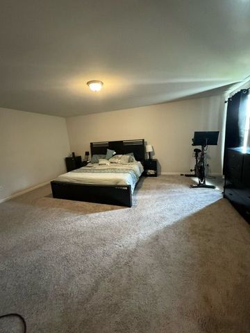 16913 ABERDEEN Drive, Romulus, MI 48174