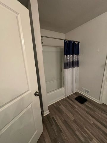 16913 ABERDEEN Drive, Romulus, MI 48174