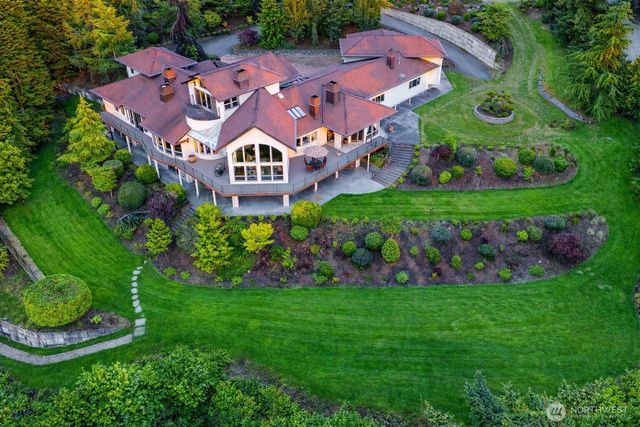 4002 Oakes Avenue, Anacortes, WA 98221