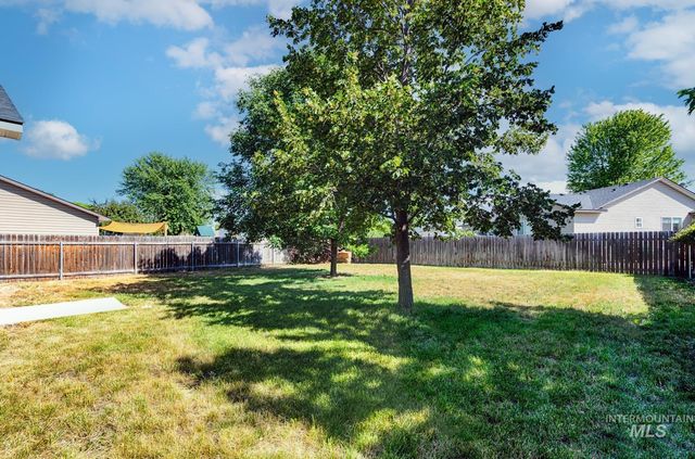 541 E Great Bear St, Kuna, ID 83634