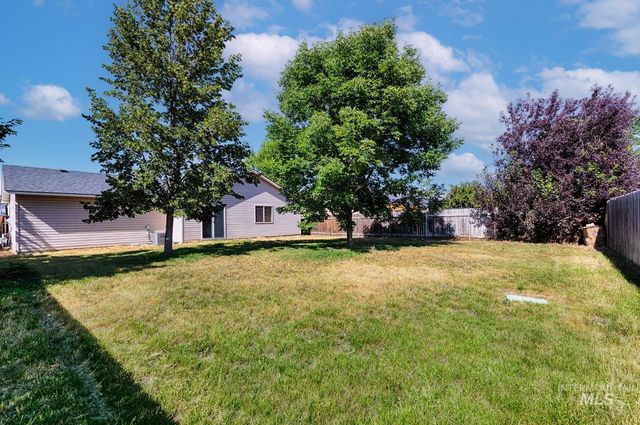541 E Great Bear St, Kuna, ID 83634