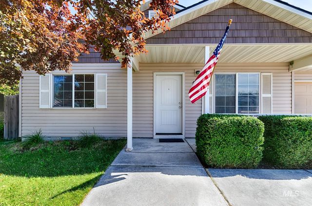 541 E Great Bear St, Kuna, ID 83634