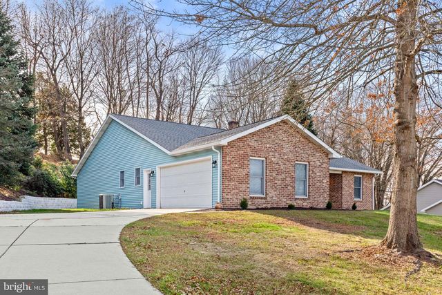 451 BOYER ST, Halifax, PA 17032