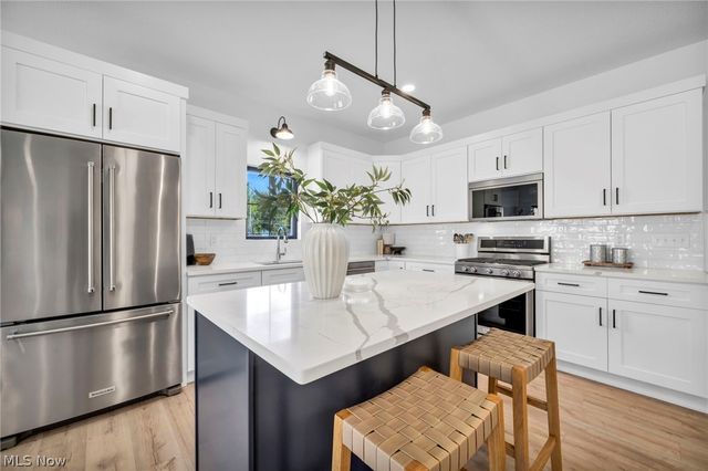 6760 Benedict Drive, Middleburg Heights, OH 44130