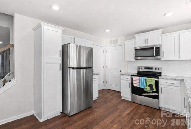 42 Benedict Lane, Weaverville, NC 28787