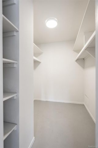 8200 E Jefferson 503, Detroit, MI 48214